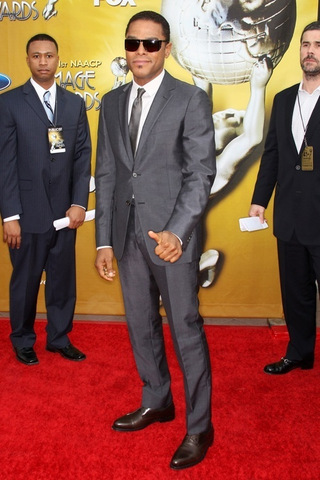 Illustration for article titled The Stars Dress To Impress At The NAACP Image Awards
